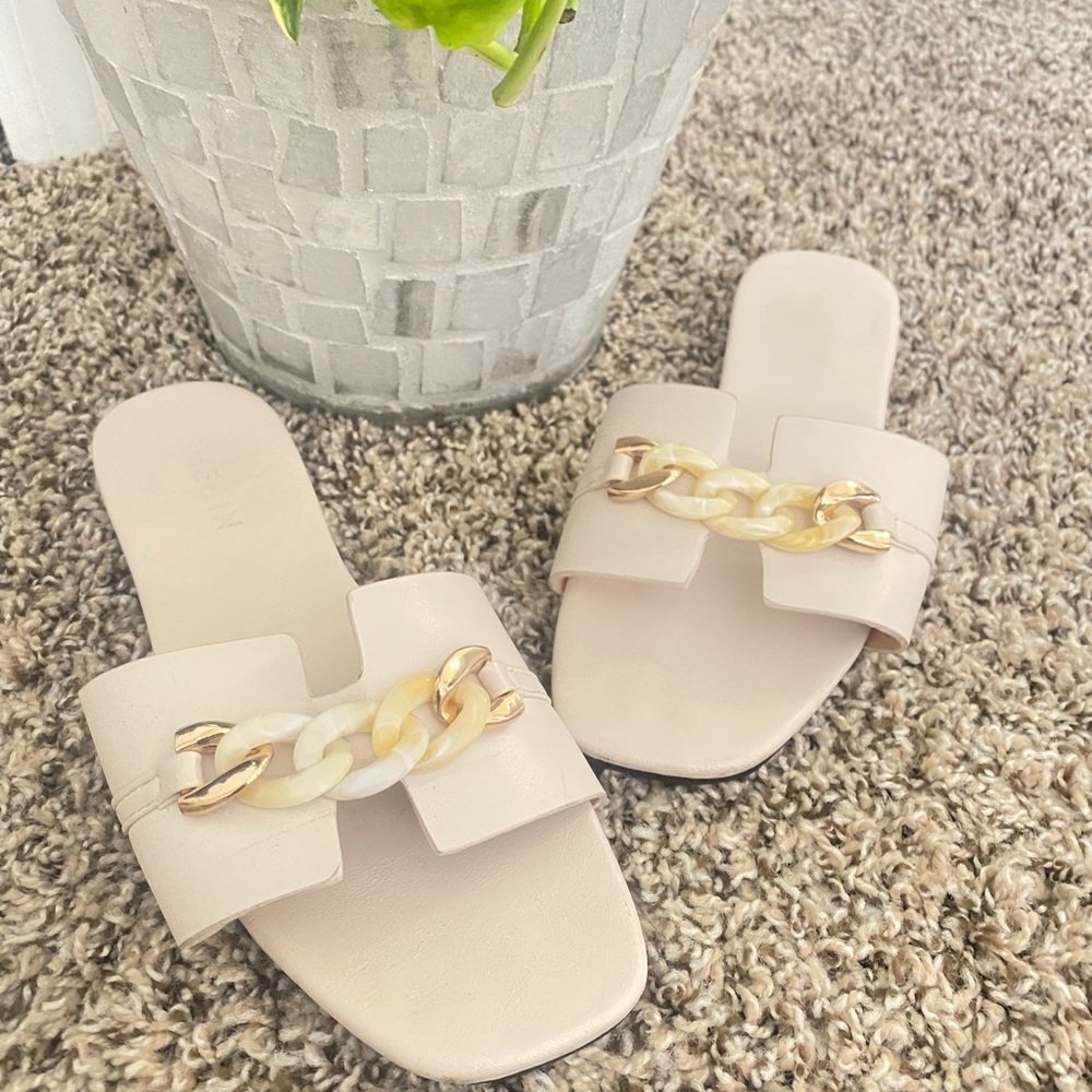 NUDE CHAIN SANDALS 💕